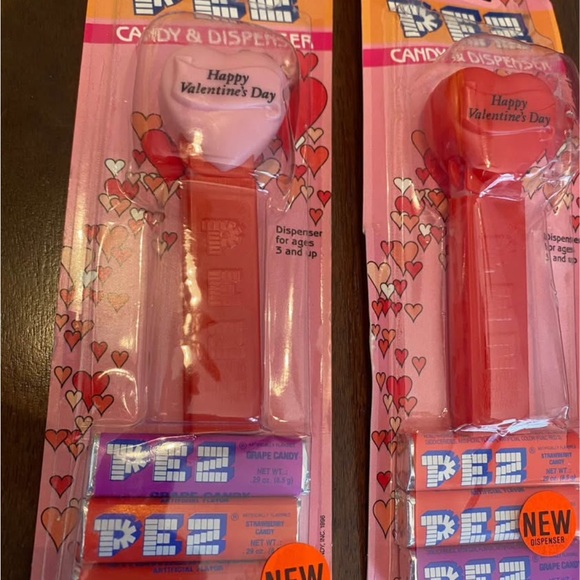PEZ Candy Dispenser Set with Assorted Characters - Picture 8 of 9